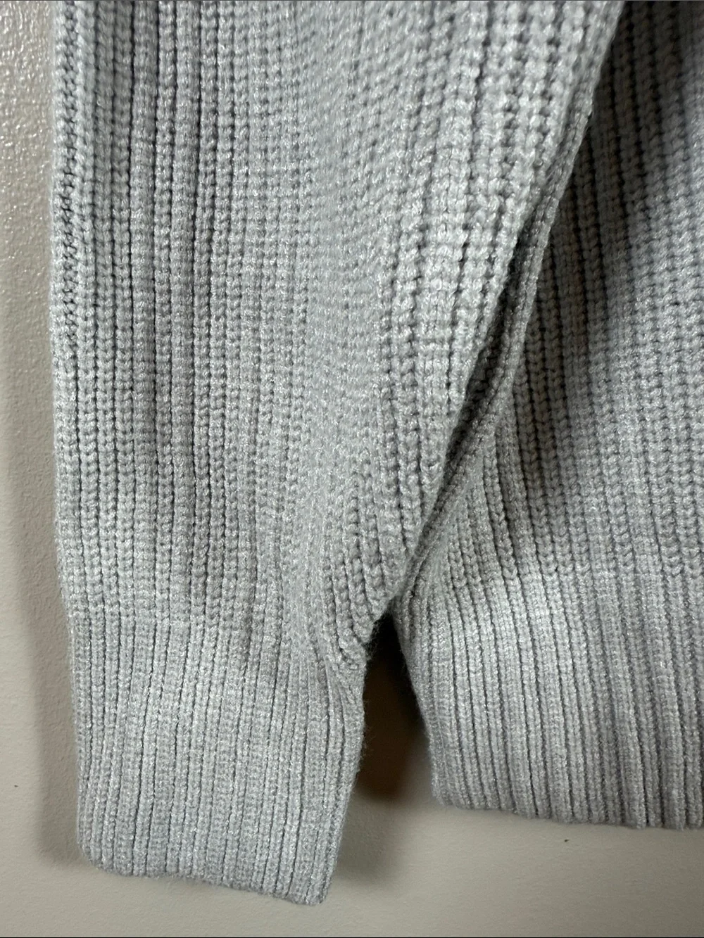 7 Diamonds Men's Turtleneck Sweater in Light Gray